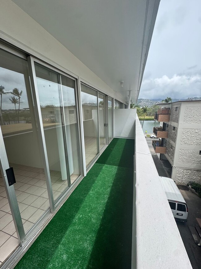 Building Photo - 2281 Ala Wai Blvd