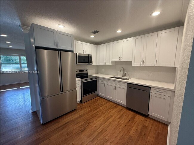 Building Photo - 6160 SW 188th Ave