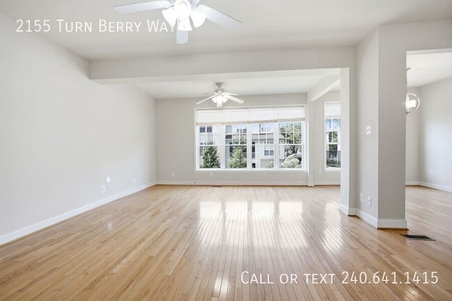 Building Photo - 2155 Turn Berry Way
