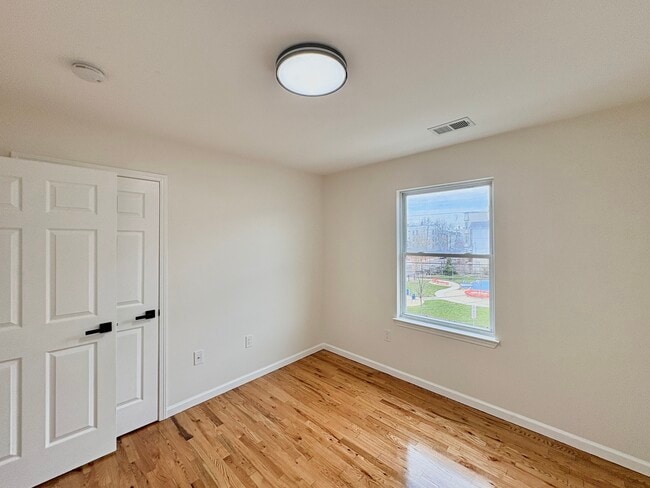 Building Photo - 156 Ridgewood Ave