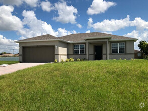 Building Photo - NE Cape Coral Single Family Home