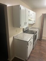 Building Photo - 1080 Buffet St