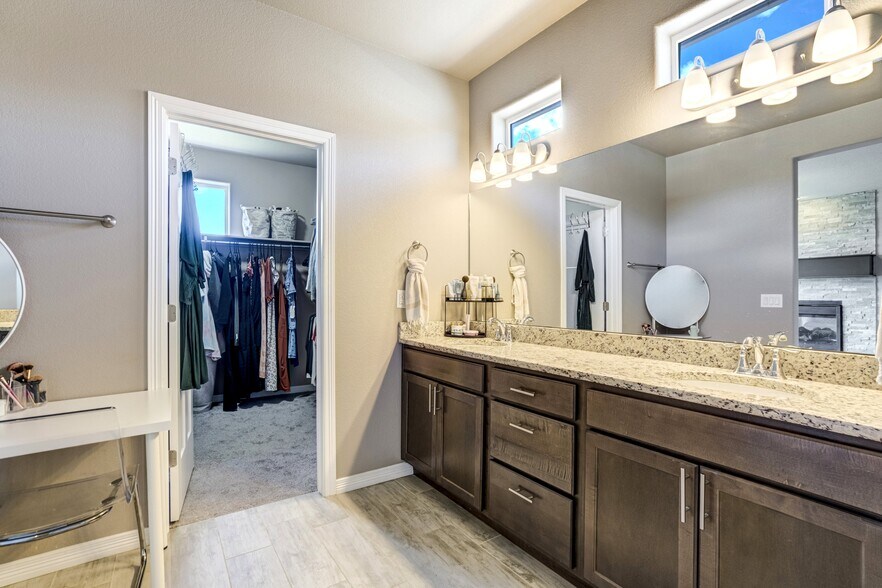 Building Photo - 7664 Alpine Daisy Dr