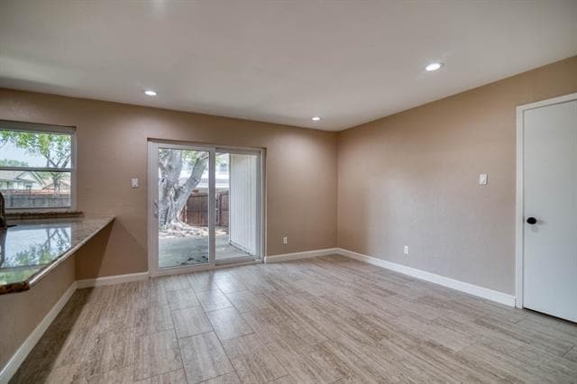 Building Photo - 1817 Hemlock Dr