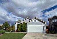 Building Photo - Stylish 4-Bedroom Home Near Red Hawk Golf ...
