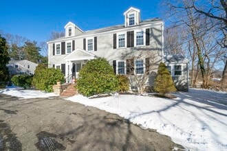 Building Photo - 44 Elm St