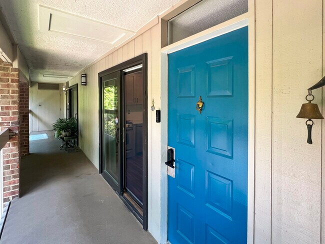 Building Photo - 1530 Moorings Dr