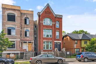 Building Photo - 2739 W Haddon Ave