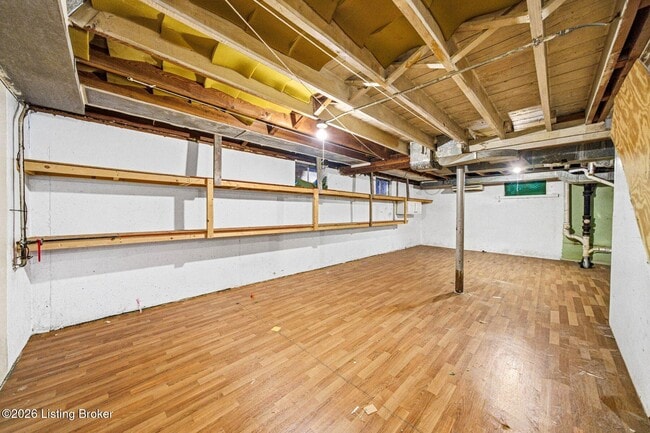 Building Photo - 3021 Wedgewood Wy