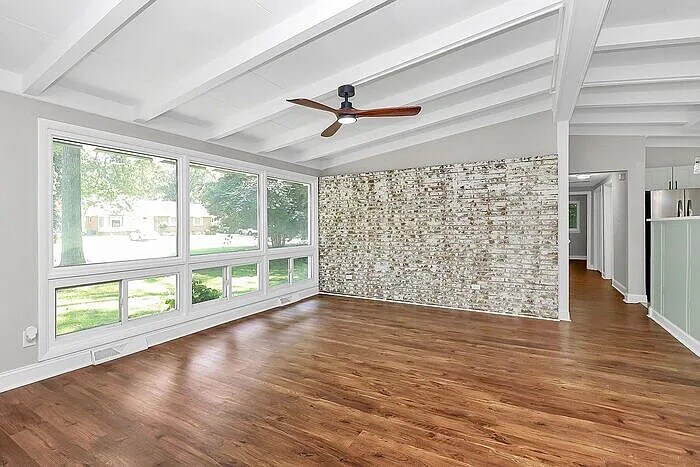 Building Photo - Room in House on Milford Rd