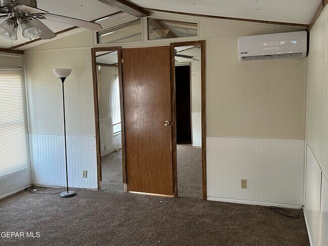 Building Photo - 755 Blake Pl