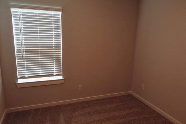 Building Photo - 8526 Blueberry Ash St