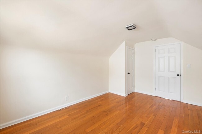 Building Photo - 40 Pilgrim St
