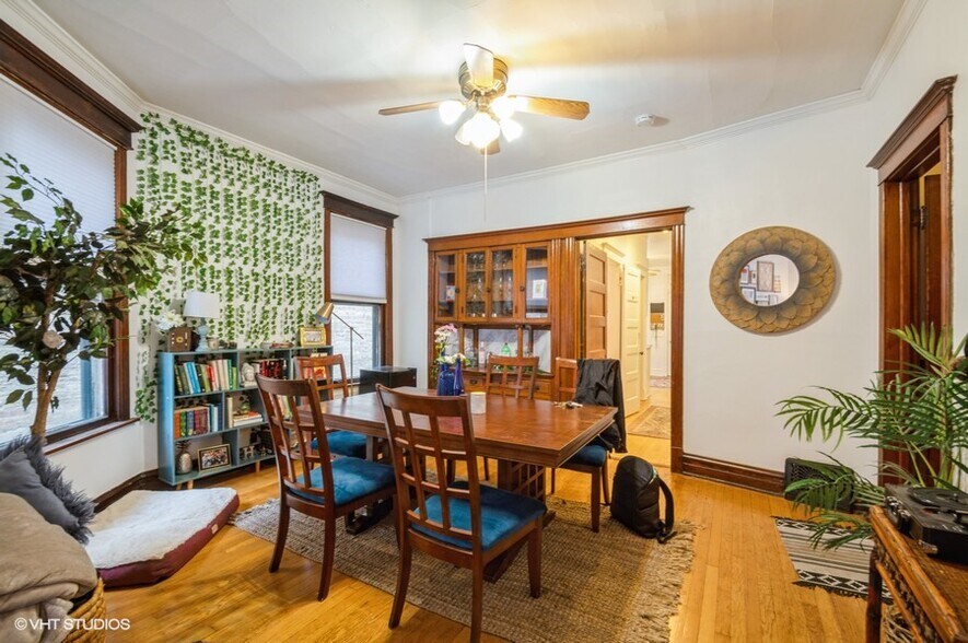 Dining Room - 1233 W Newport Ave