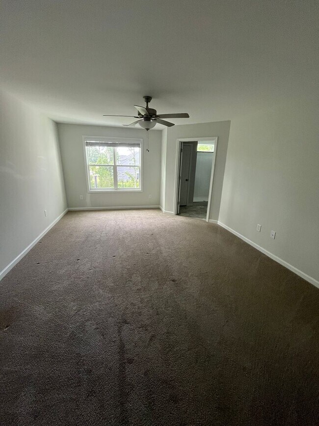 Building Photo - Charming 3 Bedroom Home Located In Zebulon NC!!!