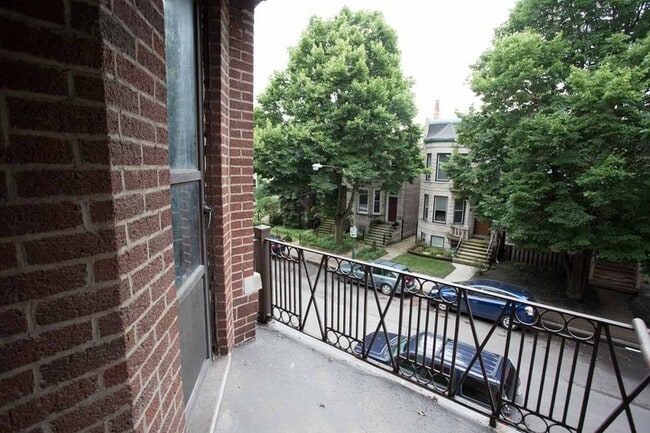Floorplan - 5339-5345 S. Woodlawn Avenue