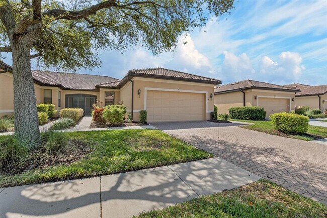 Building Photo - 210 Shell Falls Dr