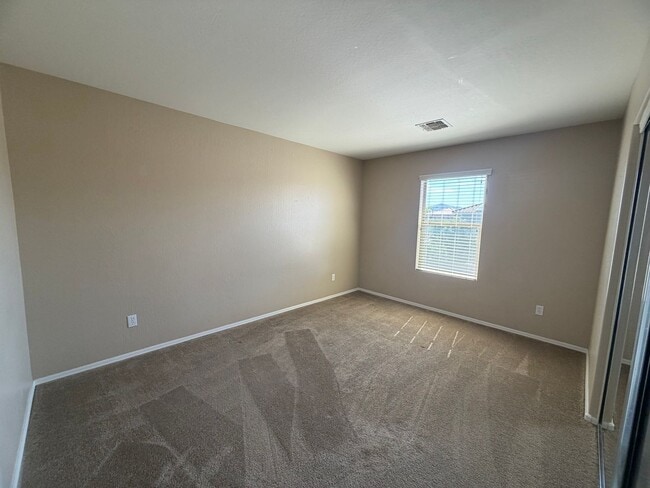 Building Photo - Beautiful Surprise Home with large loft and extra living room space