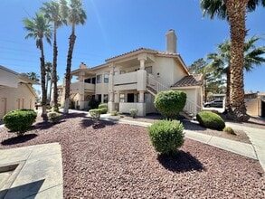 Building Photo - Don't miss this Desirable Spacious top-floor 2 bedroom condo located in Summerlin
