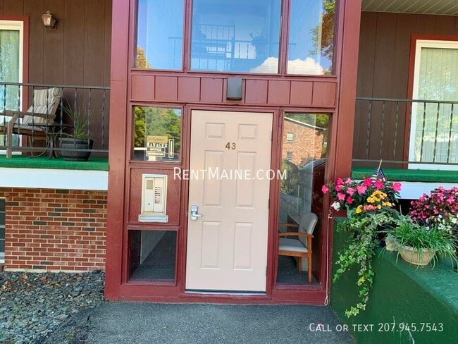 Building Photo - 43 Longrale Park