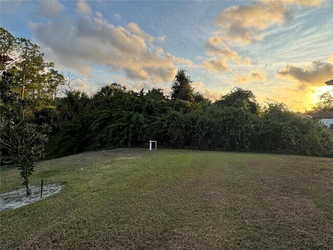 Building Photo - 2750 Carolina St