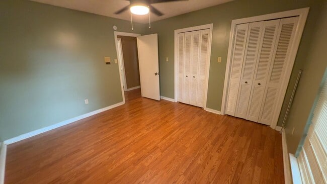 Building Photo - 157 Fern Valley Rd