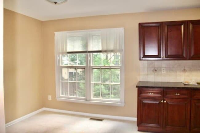 Building Photo - 9689 Scotch Haven Dr