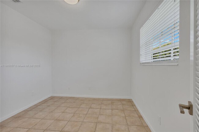 Building Photo - 8261 SW 165th Terrace