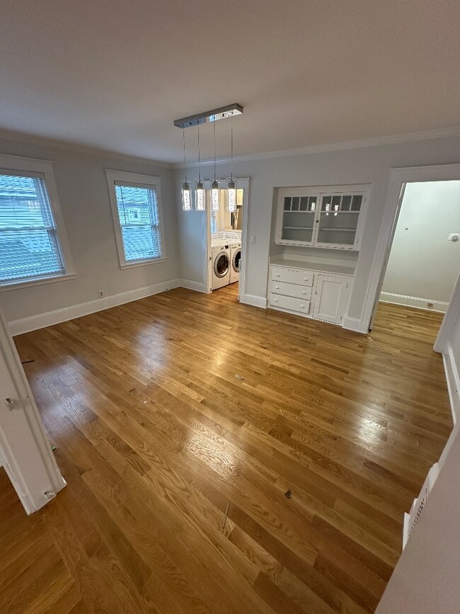 Building Photo - 151 Edinboro St