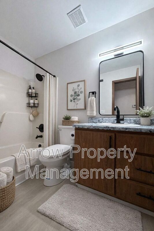 Building Photo - 2323 T St