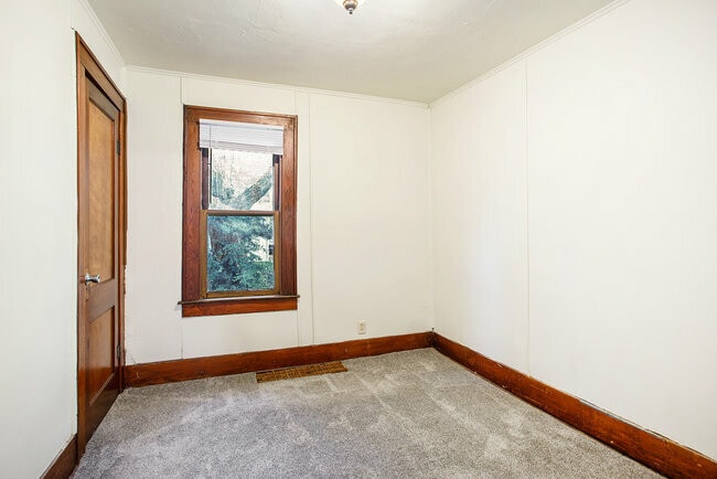 Building Photo - 2804 Mt Olivet Rd