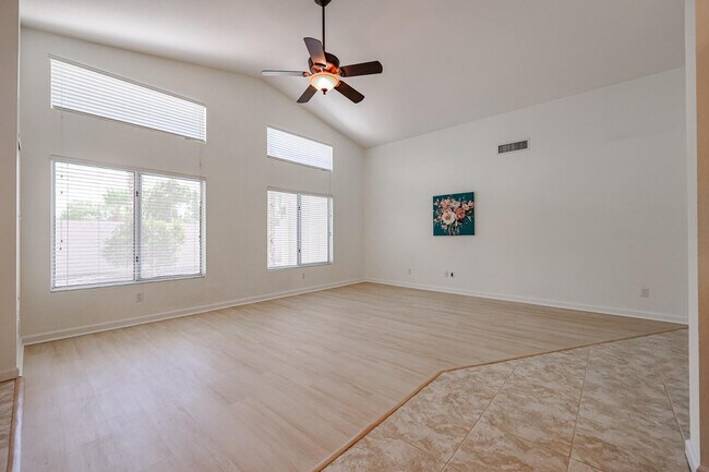 Building Photo - 3081 N 148th Dr