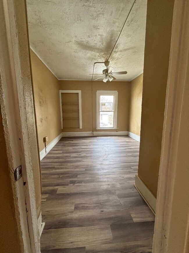 Building Photo - 3 Bedroom -Duplex