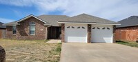 Building Photo - LARGE 4 BEDROOM HOME IN NORTHEAST CLOVIS