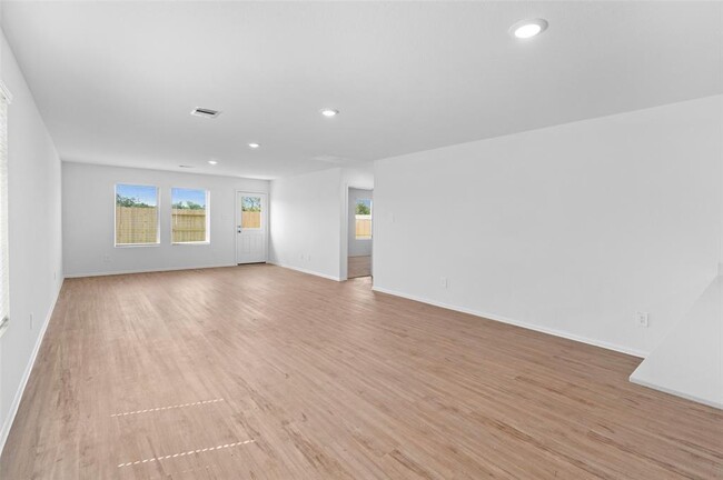 Building Photo - 2838 Via Augusta Dr