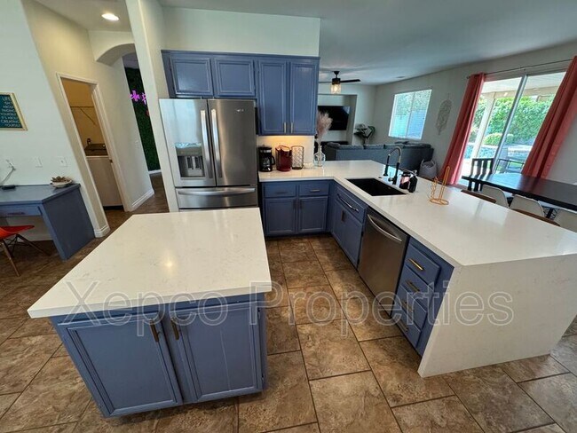 Building Photo - 80746 Diamondback Trail