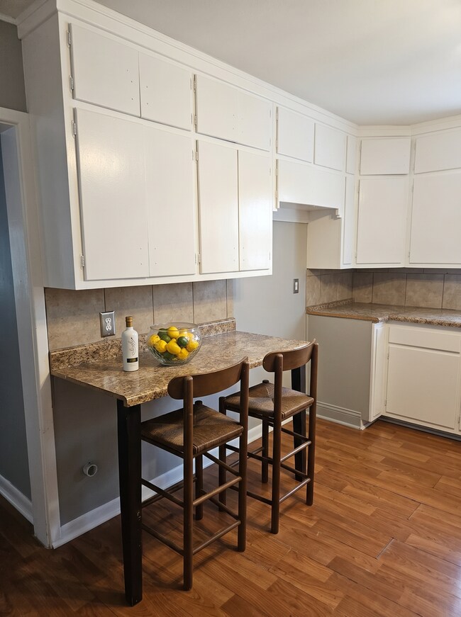 Building Photo - 3 Bed / 2 Bath Home for Rent – $1,340/Month | Housing Vouchers Accepted