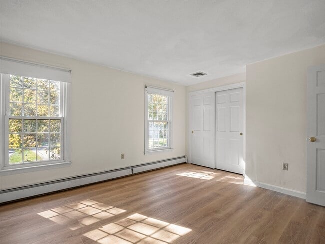 Building Photo - 40 Langley Ln
