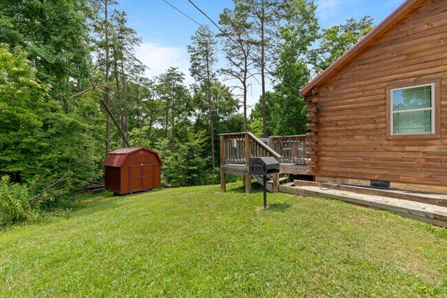 Building Photo - 1150 Pinyon Cir