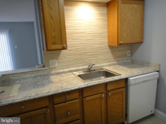 Building Photo - 307 Lucas Ln