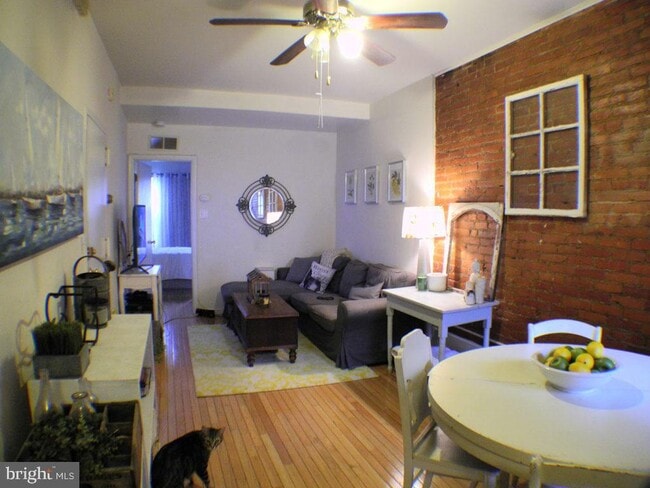 Building Photo - 620 S 3rd St