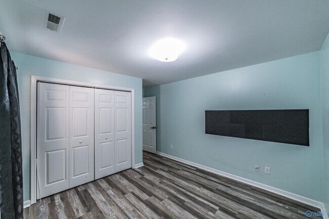 Building Photo - 128 Wilder Dr