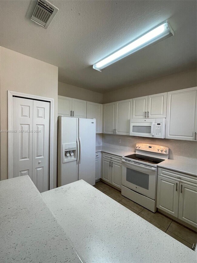 Building Photo - 24063 SW 109th Ave