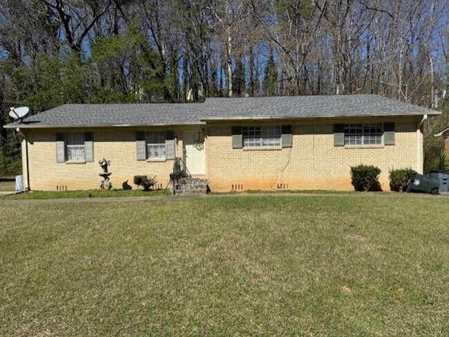 Building Photo - $0 SECURITY DEPOSIT MOVE IN SPECIAL THROUG...