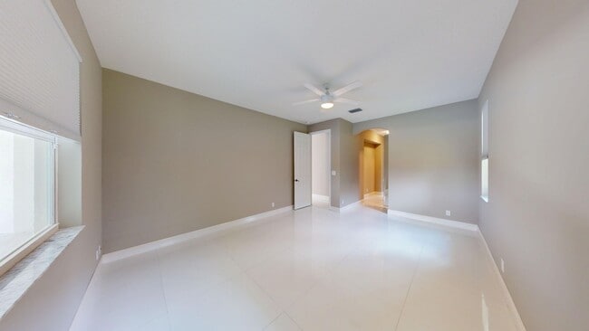 Building Photo - 4BD/3BA Single Family Home with Pool & Office/Den  ** Lawn Care & Pool Care Included **