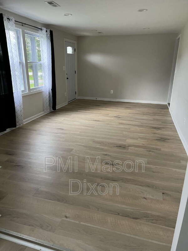 Building Photo - 4003 Schroeder Ave