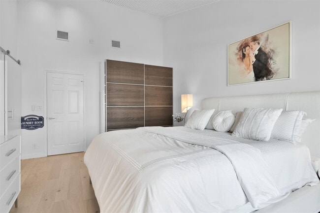 Building Photo - 1035 Boca Cove Ln