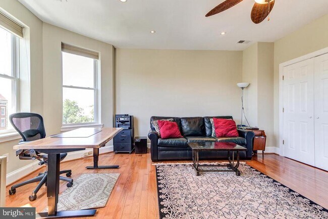 Building Photo - 2717 13th St NW