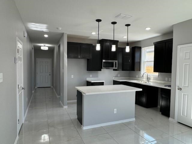 Building Photo - 4224 Gavilan Dr