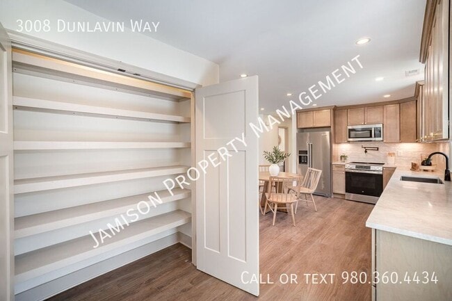 Building Photo - 3008 Dunlavin Way